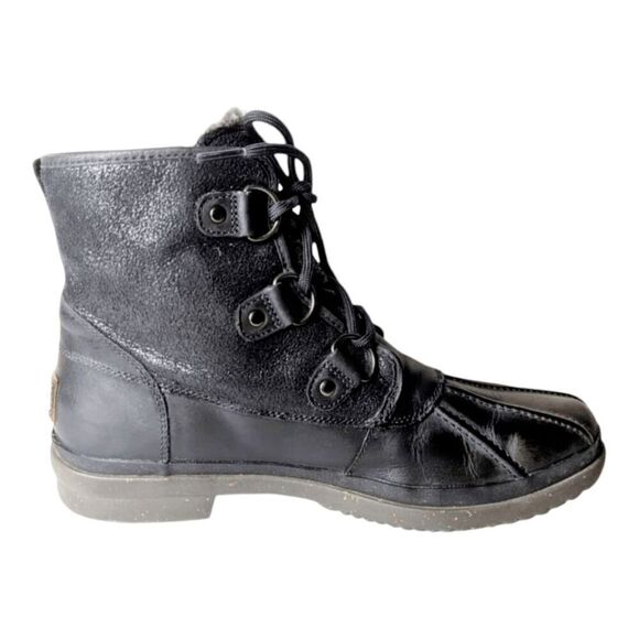 UGG Cecile Lace-Up Waterproof Ankle Boot Size 9 - Picture 7 of 9